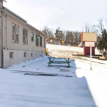Oyo Hotel Wilkes-Barre East Exterior foto